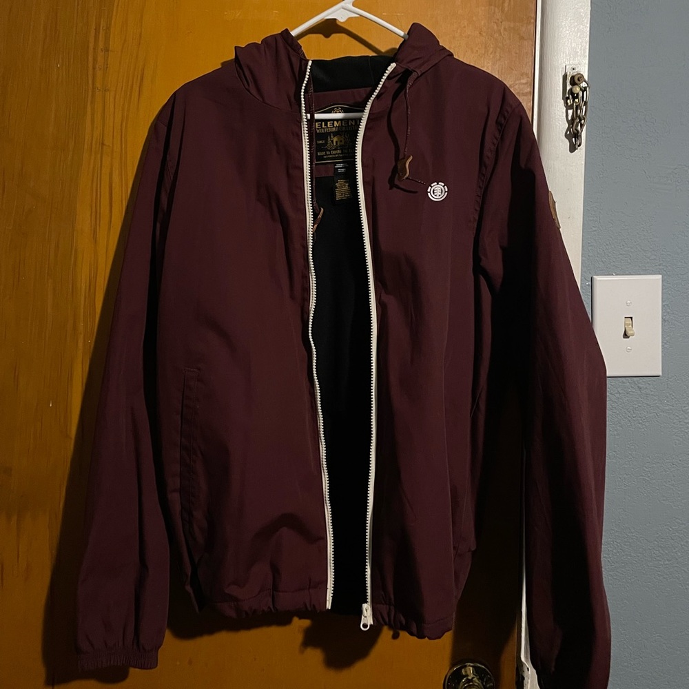 Element maroon Mens jacket. Size Medium